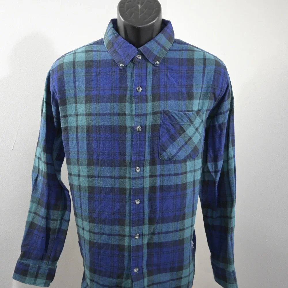 Magellan Outdoors Flannel Button Up Mens M Classic Fit Blue Green Plaid Pocket